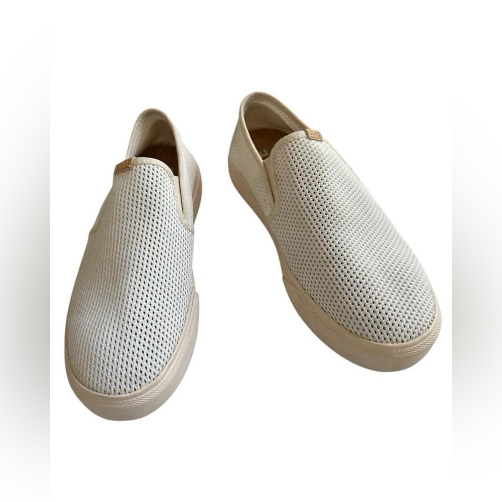 Clae Vegan White Porter Knit Slip On Size 9.5